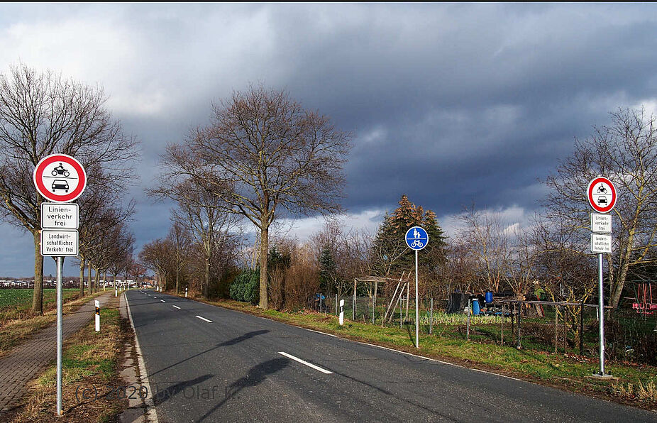 Deveser Strasse Blickrichtung Westerfeld