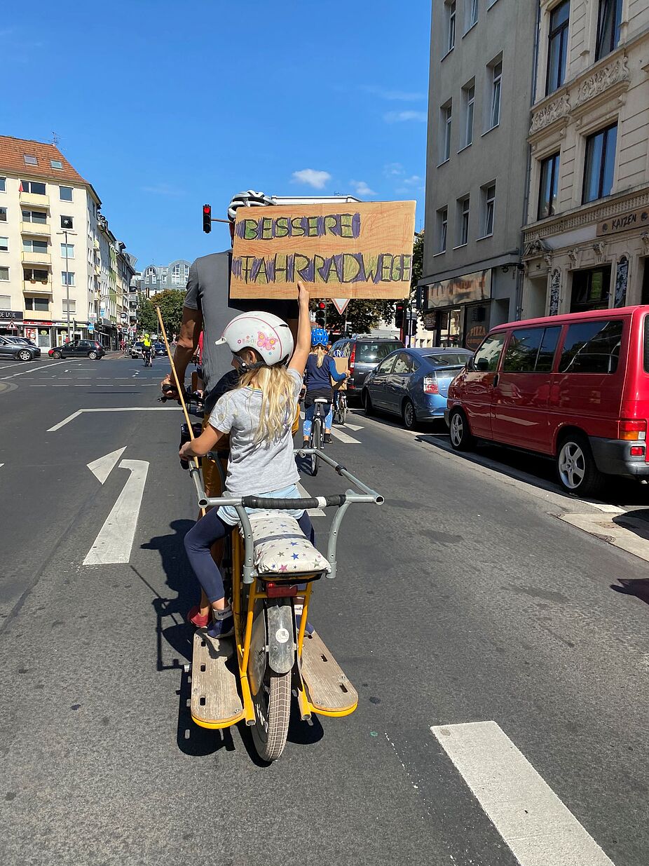 Kidical Mass: Kinder fordern bessere Fahrradwege Kidical Mass: Kinder fordern bessere Fahrradwege